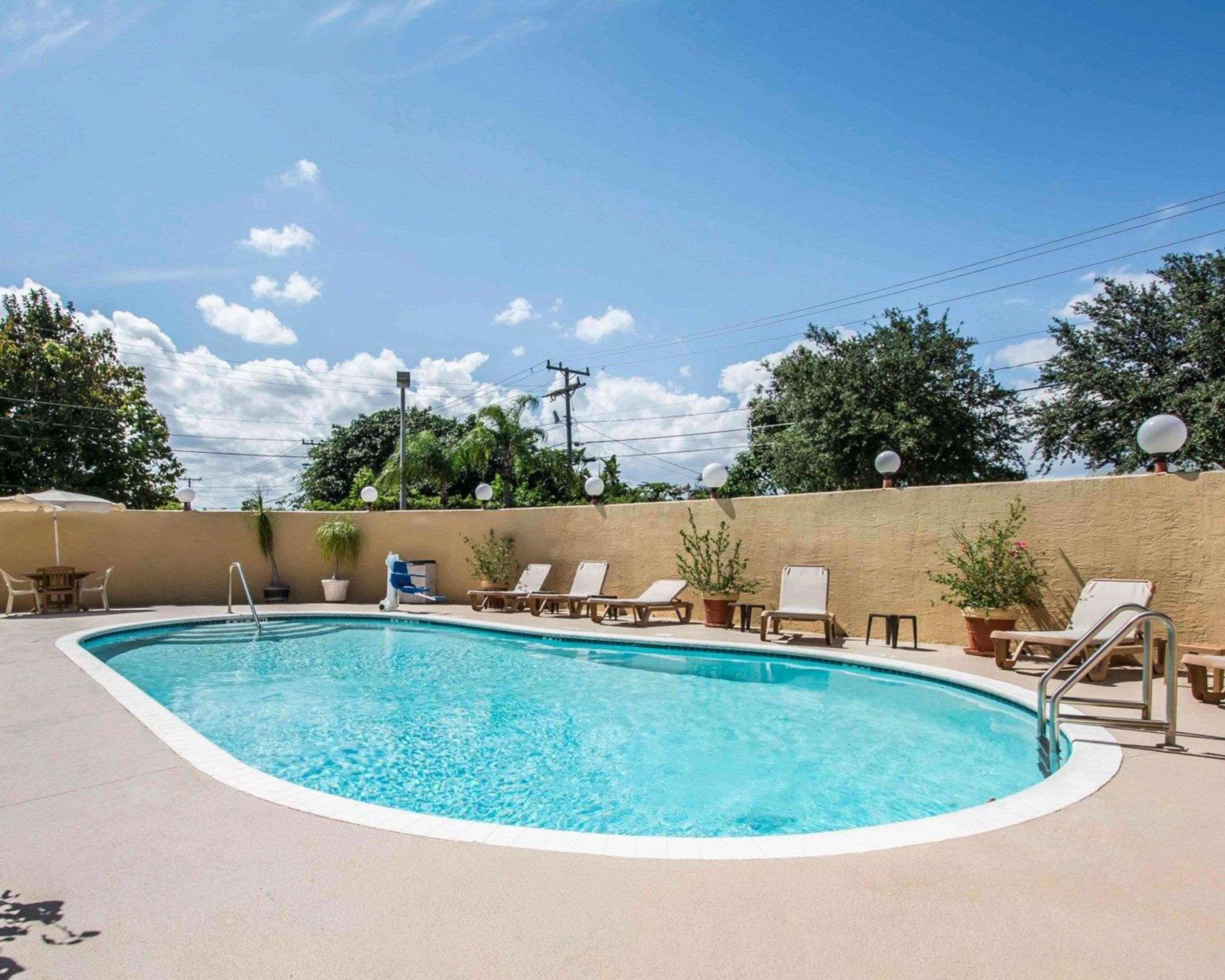 Comfort Inn & Suites Lantana - West Palm Beach South Dış mekan fotoğraf